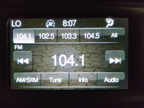 Used 2017 Jeep Grand Cherokee Laredo w/ Quick Order Package 23E AWD/4WD image 25