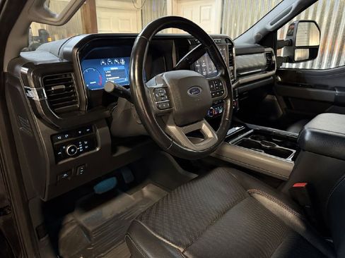 Used 2023 Ford F350 Lariat w/ Lariat Ultimate Package image 11