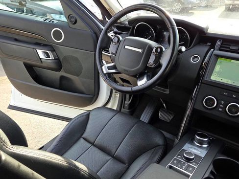 Used 2019 Land Rover Discovery SE AWD/4WD image 47