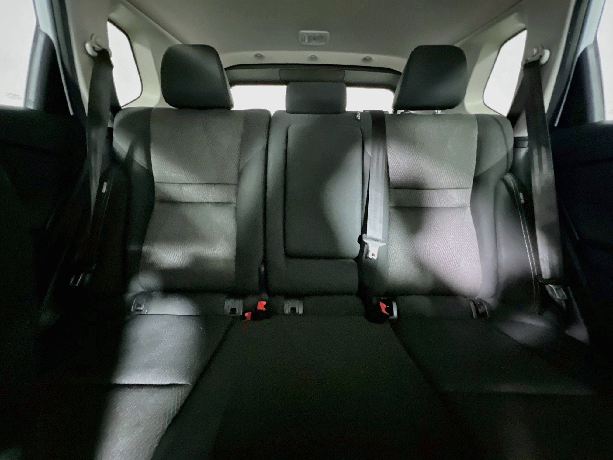 Used 2025 Nissan Rogue SV FWD image 36