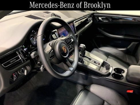 Used 2025 Porsche Macan S AWD/4WD image 17