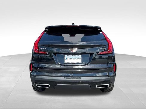 Used 2024 Cadillac XT4 Premium Luxury FWD image 4