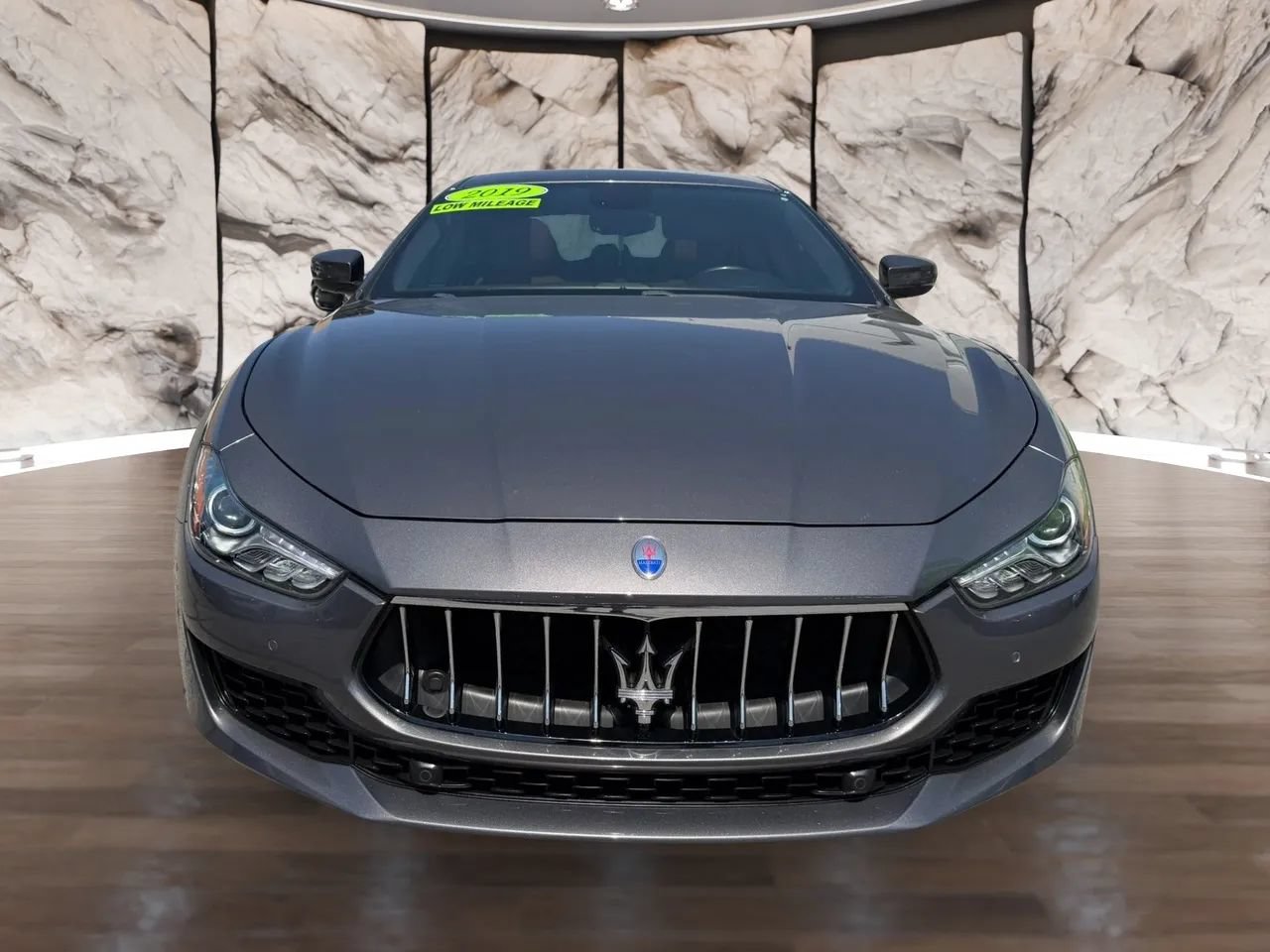 Used 2019 Maserati Ghibli RWD image 3