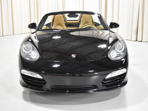 Used 2010 Porsche Boxster RWD image 2