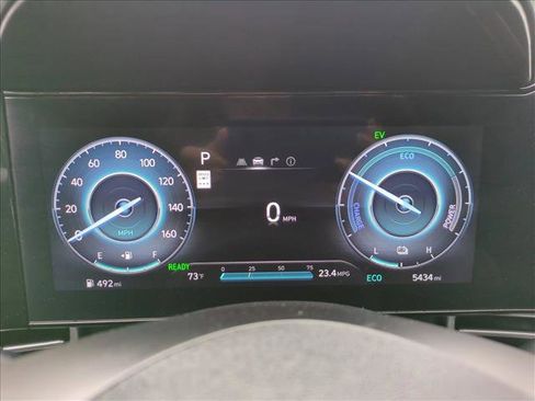 Certified 2025 Hyundai Elantra Limited image 11