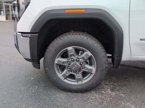 New 2026 GMC Sierra 2500 SLE w/ Max Trailering Package AWD/4WD image 16