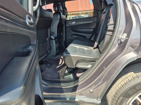 Used 2018 Jeep Grand Cherokee Limited AWD/4WD image 25