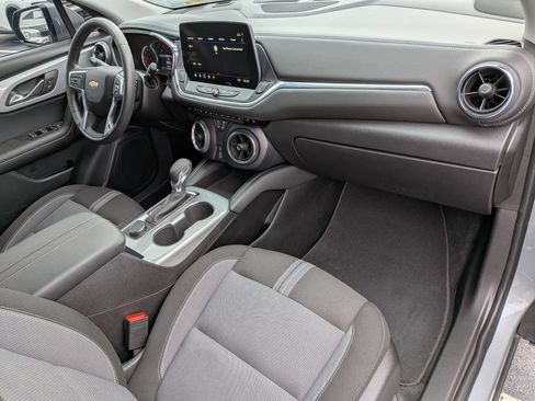 Used 2025 Chevrolet Blazer LT FWD image 36