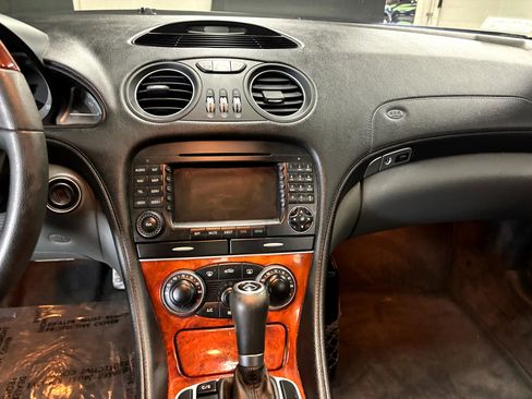 Used 2006 Mercedes-Benz SL 500 image 15