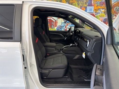 Used 2026 Chevrolet Colorado Z71 AWD/4WD image 50