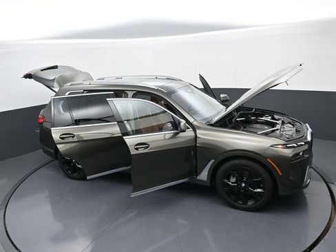 New 2026 BMW X7 xDrive40i AWD/4WD image 38