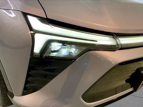 Used 2024 Chevrolet Blazer EV RS AWD/4WD image 27