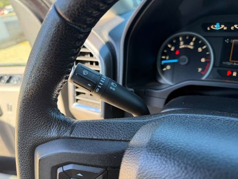 Used 2015 Ford F150 XLT w/ Equipment Group 301A Mid RWD image 16