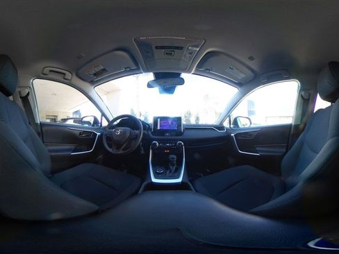 Used 2025 Toyota RAV4 LE image 42