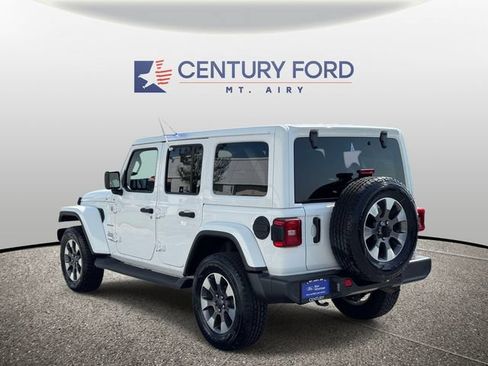 Used 2021 Jeep Wrangler Unlimited Sahara AWD/4WD image 4