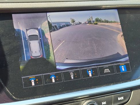 Used 2020 Buick Encore GX Select w/ Experience Buick Package AWD/4WD image 3