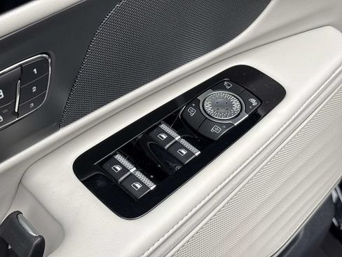 New 2026 Lincoln Nautilus Premier AWD/4WD image 22