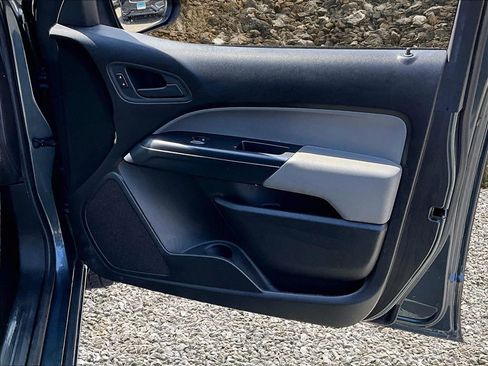 Used 2015 Chevrolet Colorado W/T w/ WT Convenience Package RWD image 22