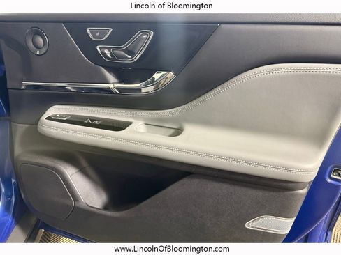 Used 2020 Lincoln Corsair Reserve w/ Equipment Group 202A image 17