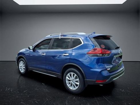 Used 2018 Nissan Rogue SV AWD/4WD image 4