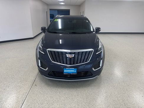 Used 2025 Cadillac XT5 Premium Luxury AWD/4WD image 4