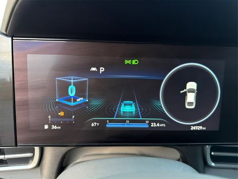 Used 2023 Hyundai Elantra SEL w/ Convenience Package image 16