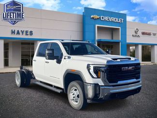 New 2026 GMC Sierra 3500 Pro w/ Convenience Package AWD/4WD video 1