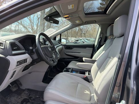 Used 2023 Honda Odyssey EX-L image 5