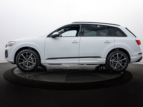 Certified 2025 Audi Q7 2.0T Premium Plus w/ Premium Plus Package image 6