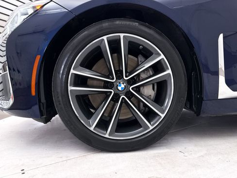 Used 2020 BMW 750i xDrive AWD/4WD image 17