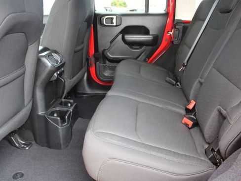 Used 2022 Jeep Wrangler Unlimited Sport AWD/4WD image 36