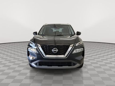 Used 2022 Nissan Rogue SV w/ SV Premium Package image 4