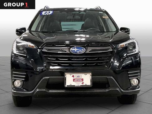 Used 2023 Subaru Forester Limited AWD/4WD image 4