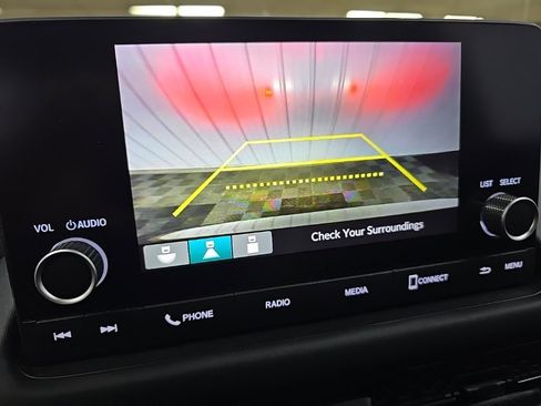 Used 2023 Honda HR-V LX image 23