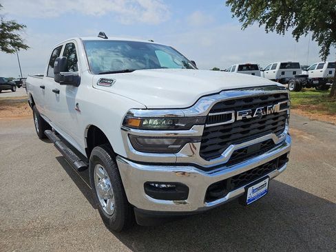 New 2026 RAM 2500 Tradesman AWD/4WD image 11