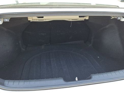 Used 2025 Hyundai Elantra SEL FWD image 13