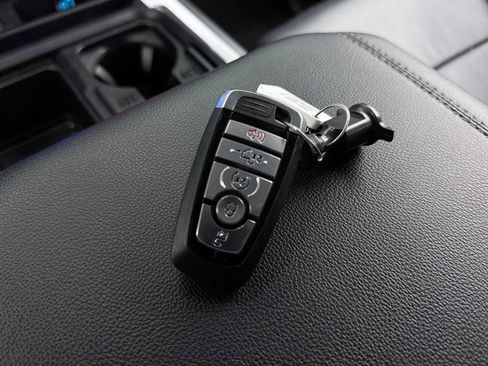 Used 2024 Ford F250 Lariat w/ Lariat Ultimate Package image 37