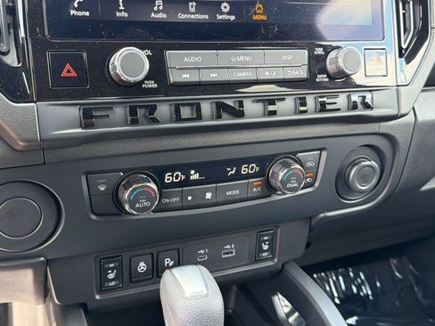 Used 2026 Nissan Frontier SV w/ All-Weather Content Package RWD image 19