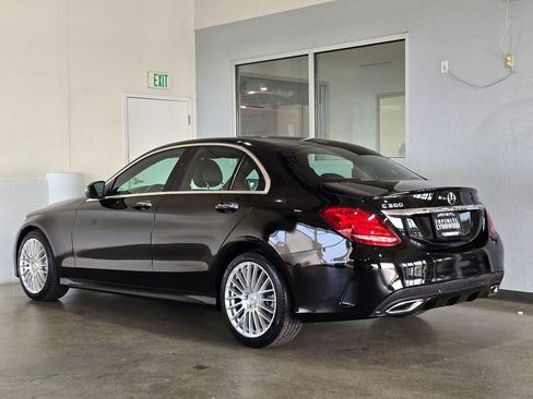 Used 2016 Mercedes-Benz C 300 4MATIC Sedan image 7