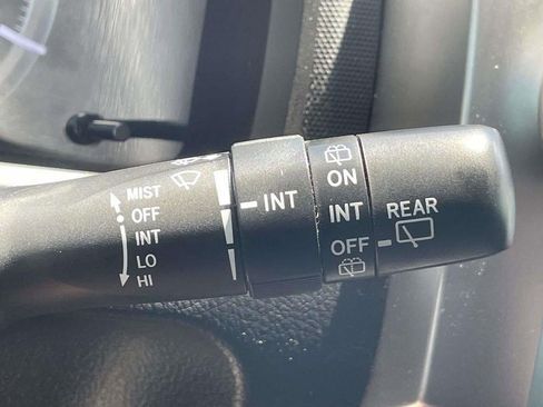 Used 2019 Toyota 4Runner SR5 AWD/4WD image 32