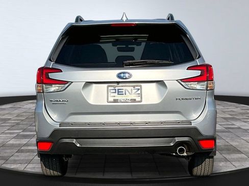 Used 2021 Subaru Forester Limited AWD/4WD image 5