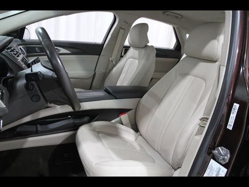 Used 2019 Lincoln MKZ Reserve image 6