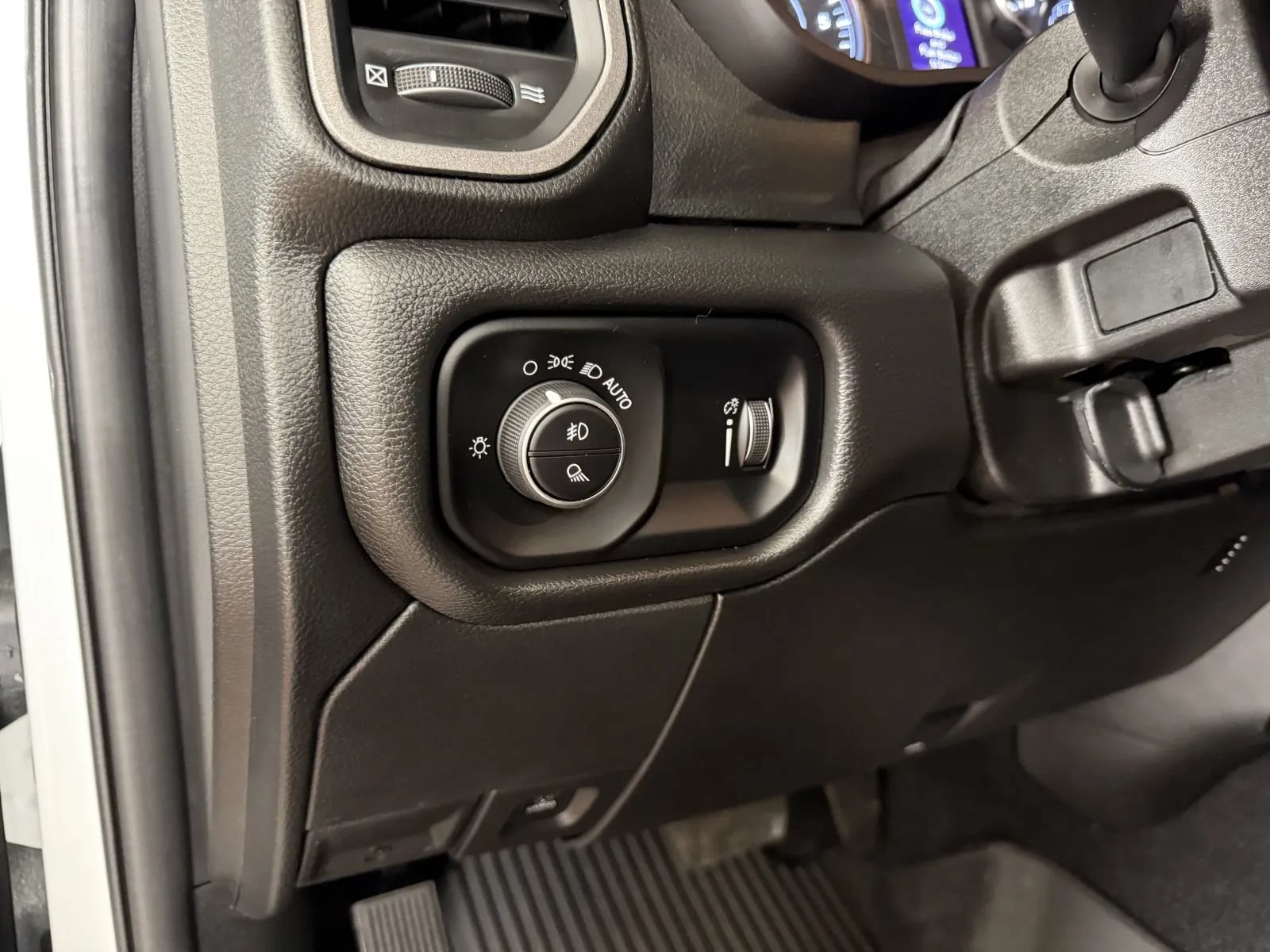 Used 2025 RAM 2500 Tradesman AWD/4WD image 17