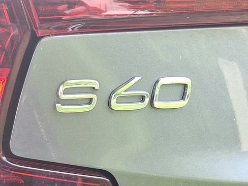 Used 2021 Volvo S60 T8 R-Design Expression w/ Advanced Package AWD/4WD image 4