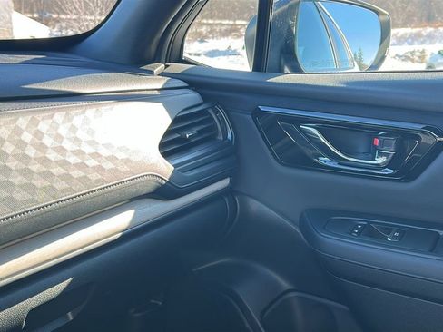 Used 2025 Subaru Forester Limited image 19