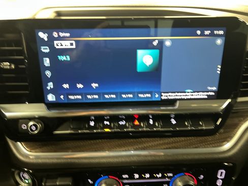 Used 2024 Chevrolet Silverado 3500 LT w/ Z71 Sport Edition image 22