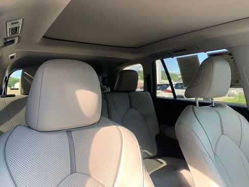 Used 2025 Toyota Grand Highlander AWD image 21