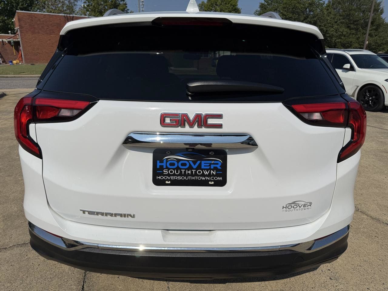 Used 2020 GMC Terrain SLT FWD image 4