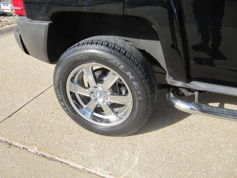 Used 2007 HUMMER H3 AWD/4WD image 11