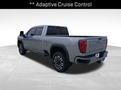 Used 2024 GMC Sierra 3500 Denali w/ Denali Reserve Package AWD/4WD image 3